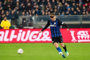 杨瀚森夏季联赛首战勇士：挑战与成长之路